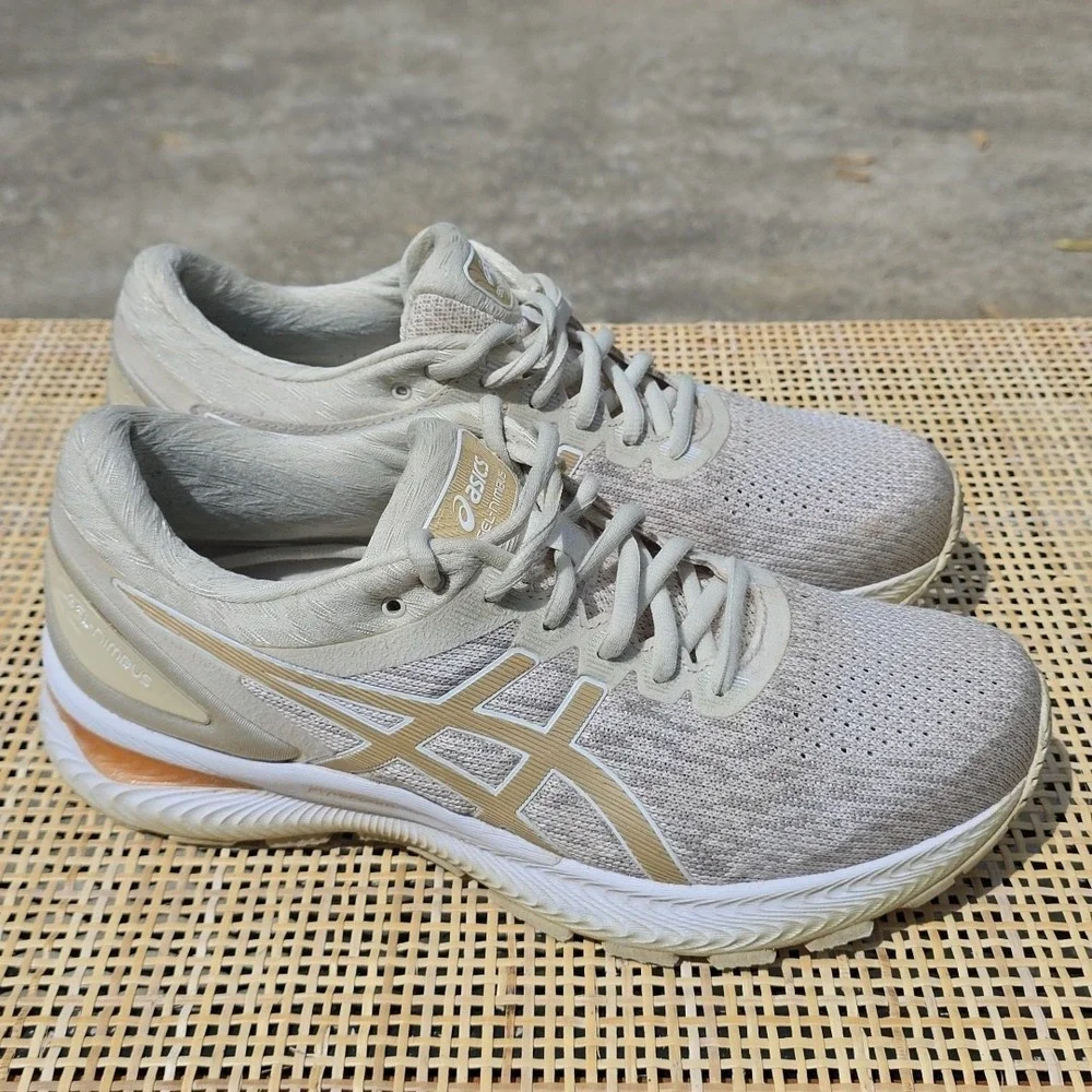Asics Gel Nimbus 22‎ Women's Size US 9.5 101A678 Beige
